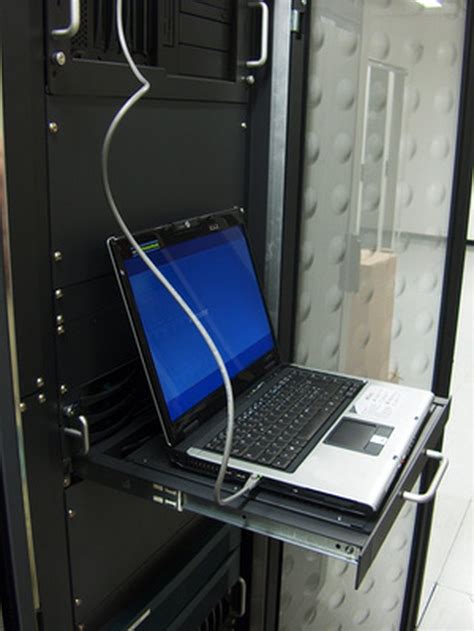 How to Connect a New Computer to My Server | Techwalla.com