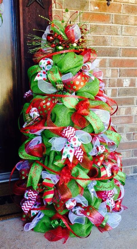 Christmas Decorating Tricks | Mesh christmas tree, Diy christmas tree, Christmas mesh wreaths