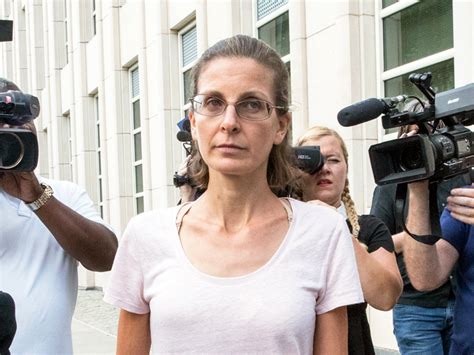Seagrams Heiress Clare Bronfman Charged With Aiding Leader Of Nxivm