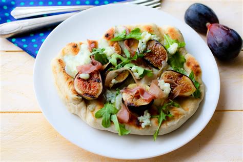 Grilled Pizza With Fig Prosciutto And Blue Cheese Grilled Pizza With Fig Prosciutto And Blue