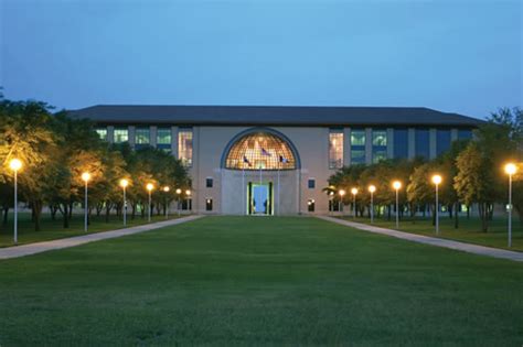 Texas Aandm International University