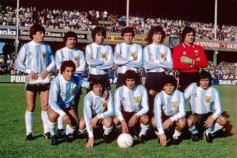 Buy seleccion argentina mundial de futbol camisa soccer ball: SELECCIÓN DE ARGENTINA contra Irlanda 16/05/1980 ...