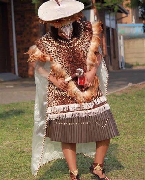 Bride In Zulu Traditional Wedding Attire Imvunulo Clipkulture