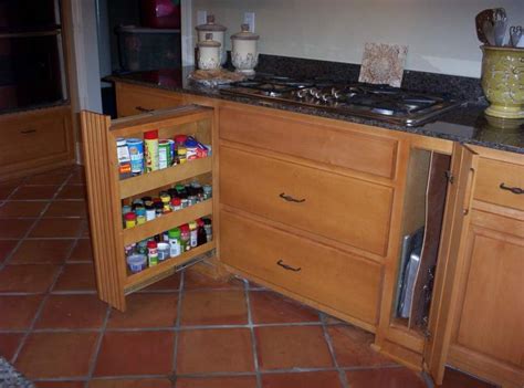 The kitchen is the heart of the home, which should be functional, well organized and look fabulous at the same time and your kitchen pantry is no exception! Narrow Spice Rack Door Ideas