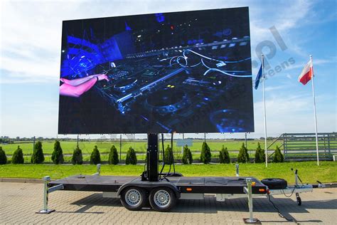 Simpled Affordable And Easy To Use Led Screen Trailer
