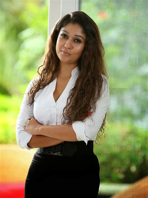 Nayanthara Latest Hot Thigh Show In Black Short Skirt Hd