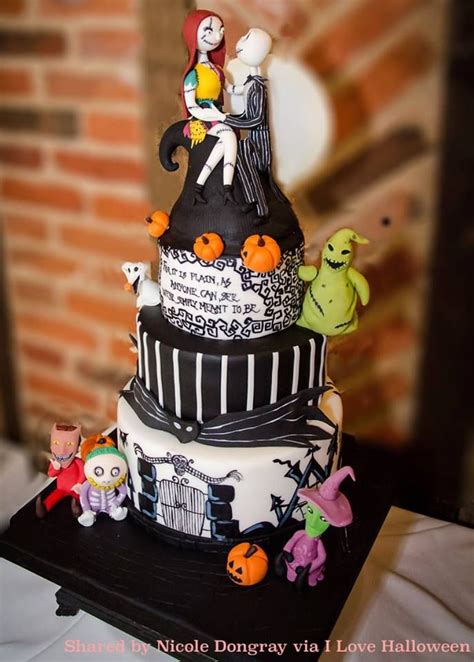 This cake looks like a nightmare before christmas. nightmare before christmas wedding cake | Nightmare before ...