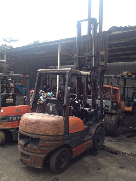 Refurbish Paint Job Rescue Your Corporate Image Ipoh Forklift