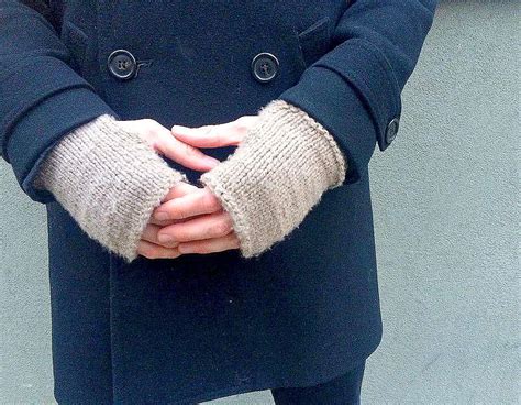 Patterns preceded by an plus sign (+) require free registration (to that particular pattern site, not to knitting pattern central) before viewing. Men's Modern Knit Fingerless Mitts | AllFreeKnitting.com