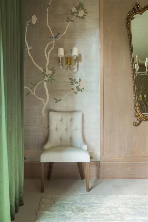 Elegant Dining Room With Chinoiserie Wall Green Curtains