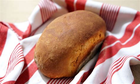 Recette de pain maison, voilà déjà plusieurs mois que je fais mon pain, toujours un peu fier de présenter mon pain maison. Recette Pain de mie maison | Pretty Chef