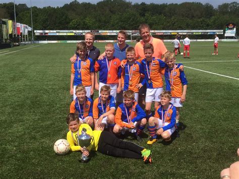 Vind de beste rode duivels ek 2021 odds. DTC '07 JO11-1 wint de beker! - DTC 07