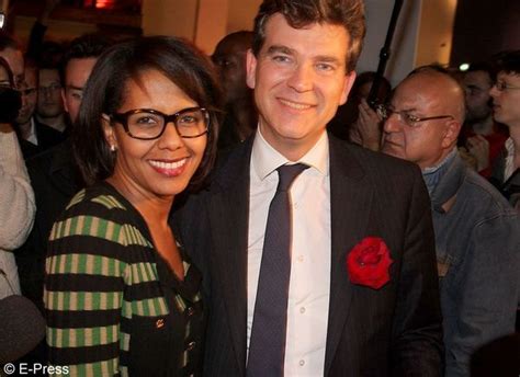 La journaliste officie actuellement sur les chaînes d8 et i>télé. Le livre qui contrarie Audrey Pulvar - Elle