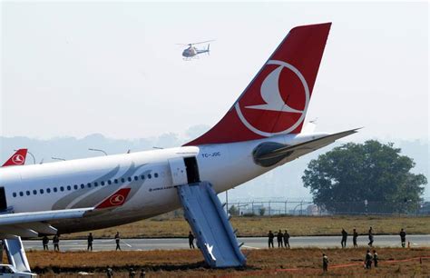 Sortie De Piste Pour Un Avion De Turkish Airlines à Katmandou La Dh
