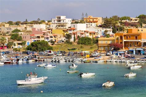 It is the southernmost part of italy and italy's southernmost island. Flug Saarbrücken - Lampedusa