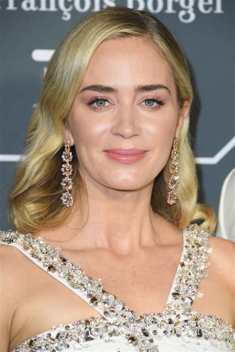 Emily Blunt At The Critics Choice Awards Emily Blunt S Skin Secrets