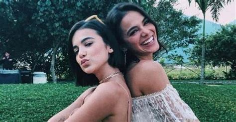 Manu Gavassi E Bruna Marquezine Ficam Mais De 6 Horas No Telefone