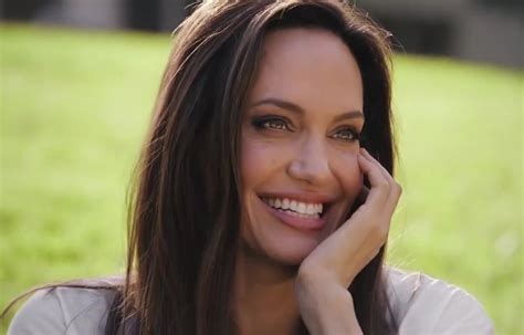 Angelina Jolie Height Weight Body Measurements Eye Color Hair Color