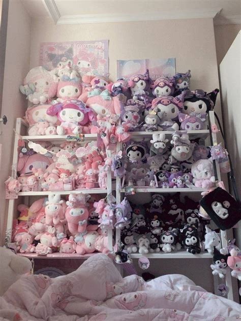 Kuromi And My Melody Plushies Hello Kitty Rooms Hello Kitty Bedroom