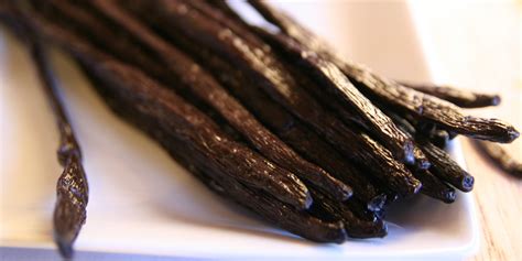 How To Make Your Own Vanilla Extract Huffpost