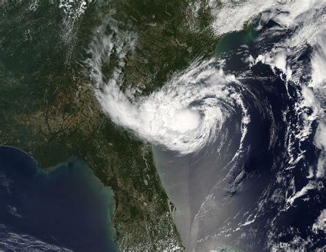 NASA MODIS Image of the Day: May 25, 2012 - Tropical Storm Alberto (01L) off the Georgia