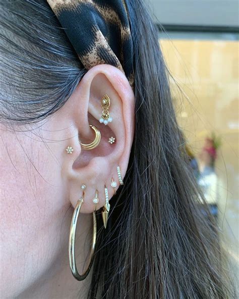 How To Treat Infected Ear Piercings According To Derms