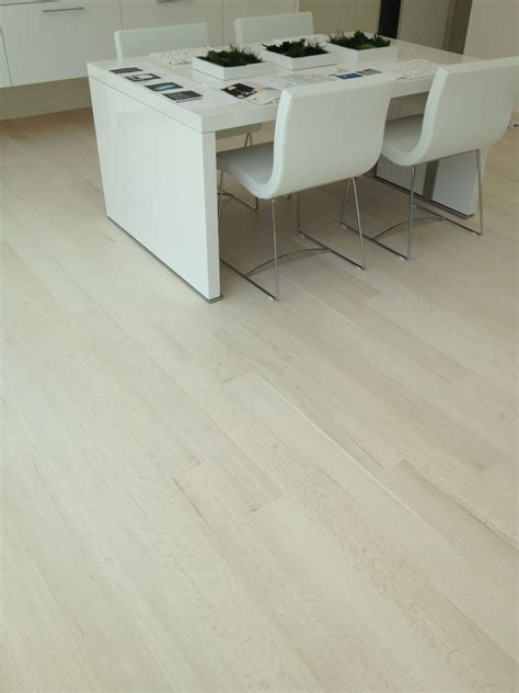 Can You Bleach Laminate Wood Floors Carpet Vidalondon