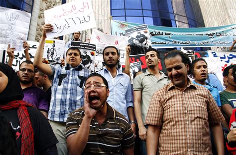 Photo Gallery Egypts April 6 Youth Movement Demonstrate Against Court
