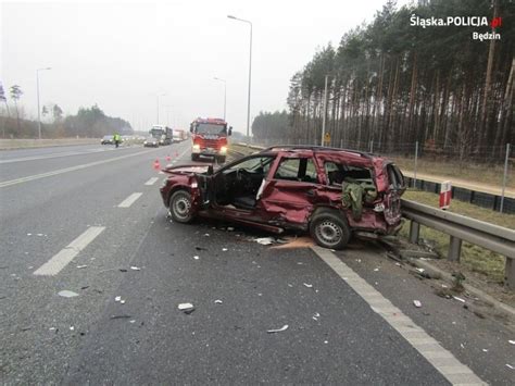 Tragiczny wypadek na s1 w mierzęcicach. Wypadek na S1 w Mierzęcicach ZDJĘCIA Opel zderzył się z ...