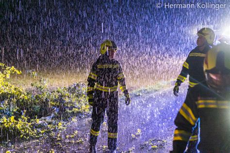 Unwetterfront Sorgt F R Eins Tze Und Stromausf Lle