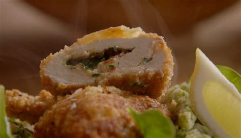 It's simplified and cooked all in one pan and goes great with a side of rice or naan! Jamie Oliver Chicken Kiev recipe on Jamie's Comfort Food | Chicken kiev recipe, Jamie oliver ...