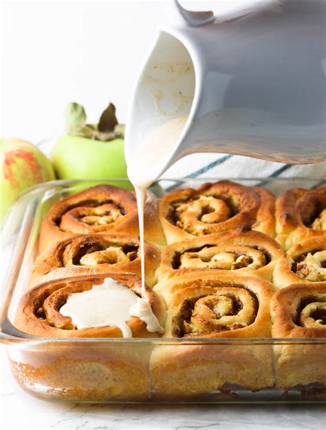 These Apple Cinnamon Rolls Are The Perfect Fall Breakfast Or Brunch