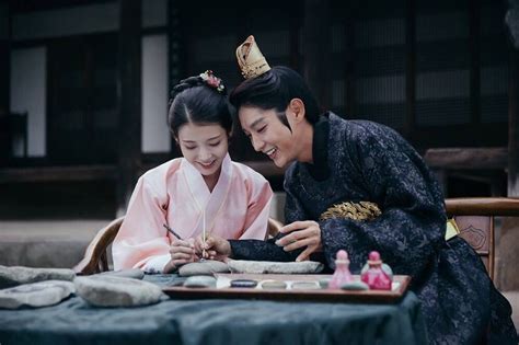 Since the tv show is based on the chinese version (bu bu jing xin), we really want to ask to sbs network. 'Moon Lovers: Scarlet Heart Ryeo' Season 2 Not Possible,