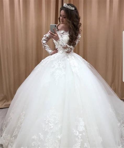 Check out our hochzeitskleid selection for the very best in unique or custom, handmade pieces from our dresses shops. Hochzeitskleid Prinzessin Tüll - #Hochzeitskleid # ...