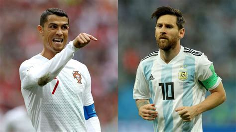 Lionel messi dribbling style explained: Weltfußballer: Junge Wilde forden Lionel Messi und ...
