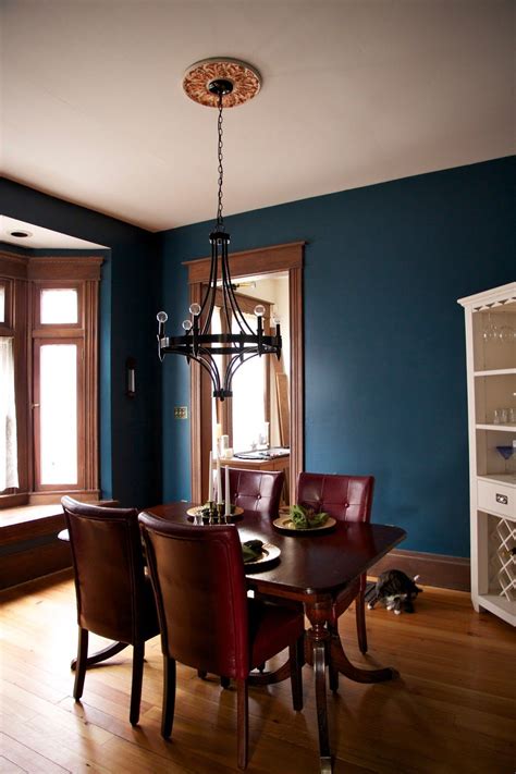 50 Colors That Go With A Dark Trim Living Room Background