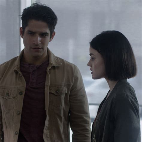 Lucy Hale And Tyler Posey Talk Truth Or Dare Sex Scene E Online