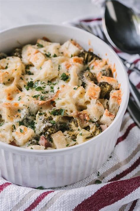 · ham & cheese instant pot pasta is so creamy, cheesy, and delicious! Raise your hand if you love a one-dish breakfast? When I set out to make an Instant Pot… | Ham ...