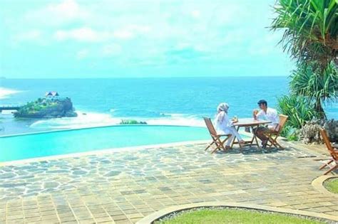 Objek wisata pantai batu karas pangandaran dengan suasana yang begitu tenang ini memiliki tarif yang sangat terjangkau. Pantai Kukup Gunung Kidul Jogja UPDATE 2021 - Harga ...