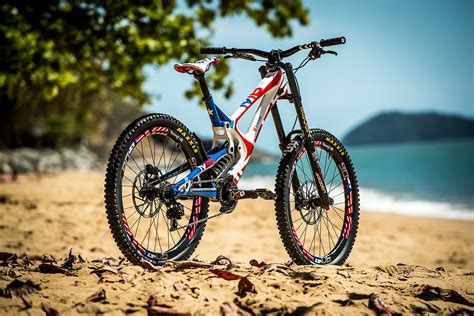 By this, i mean if i need a better fork, is the frame and everything else good enough to upgrade without feeling like i should just sell it and buy another bike. POLL: Who Has the Best Looking World Champs DH Bike? - The ...