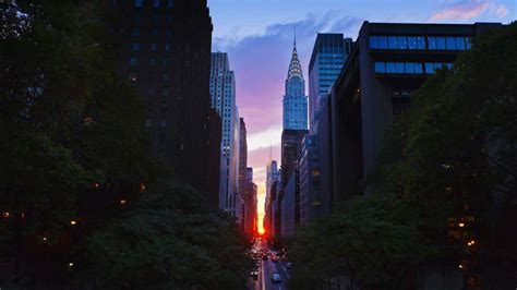Manhattanhenge Returns To Light Up New York City Streets The