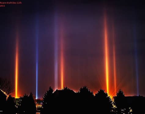 Photographer Captures Amazing Light Pillars In Northern Ontario 26