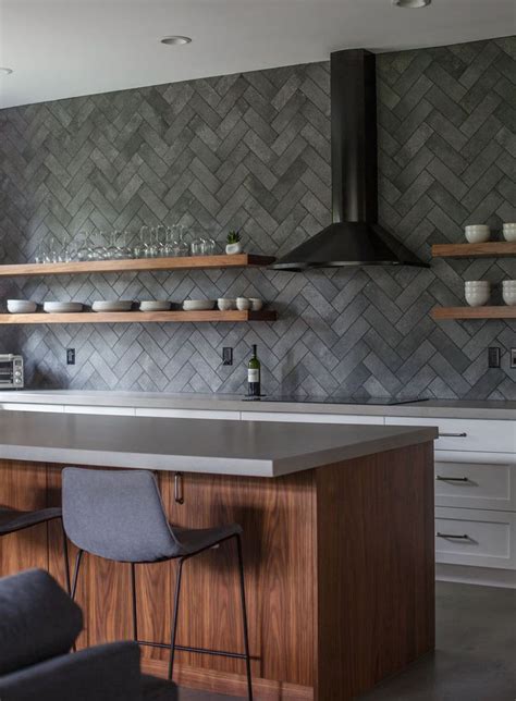 Stylish Ways To Use The Herringbone Tile Pattern In Modern Interior Design