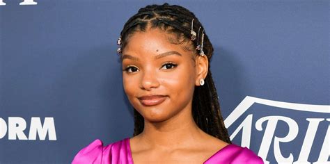 little mermaid star halle bailey says she doesn t pay attention to ariel casting backlash
