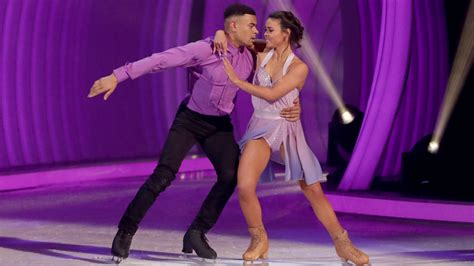 Dancing On Ice A48kcf2eawasem Check Out Disney On Ices Magical