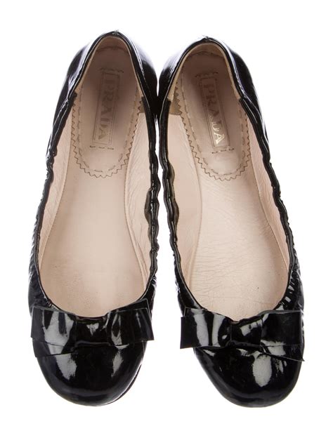 Prada Patent Leather Bow Ballet Flats Shoes Pra166050 The Realreal