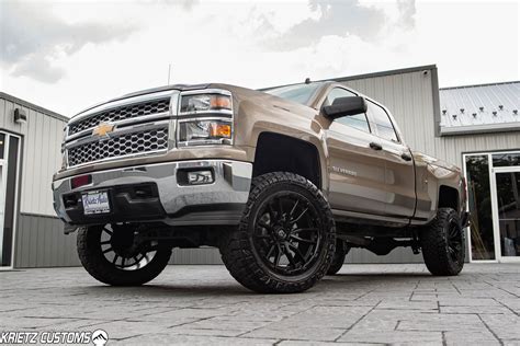 Lifted 2014 Chevy Silverado 1500 With 7 Inch Rough Country Suspension