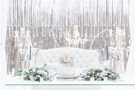 Luxurious Blue And White Winter Wedding Theme