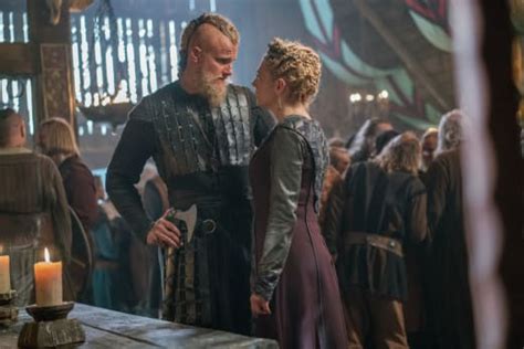 Ivar must decide if he can place his trust in a former enemy on the battlefield. Vikings Season 5 Episode 7 Review: Full Moon - TV Fanatic