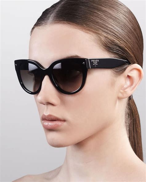 Prada Heritage Cat Eye Sunglasses Black Gafas De Sol Redondas Gafas